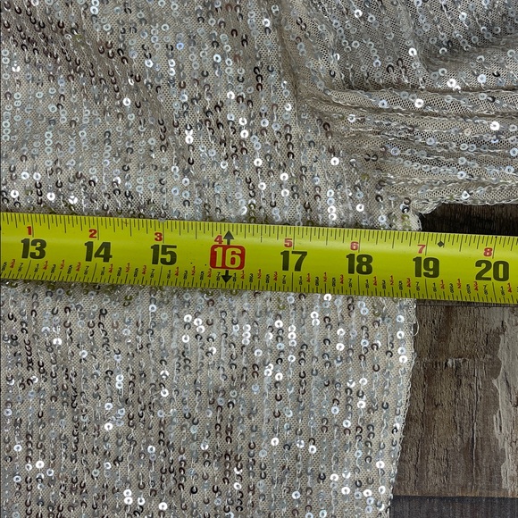 Julia Jordan Long Sleeve Sequin Dress in Cream Ladies Size 8 - Picture 16 of 16